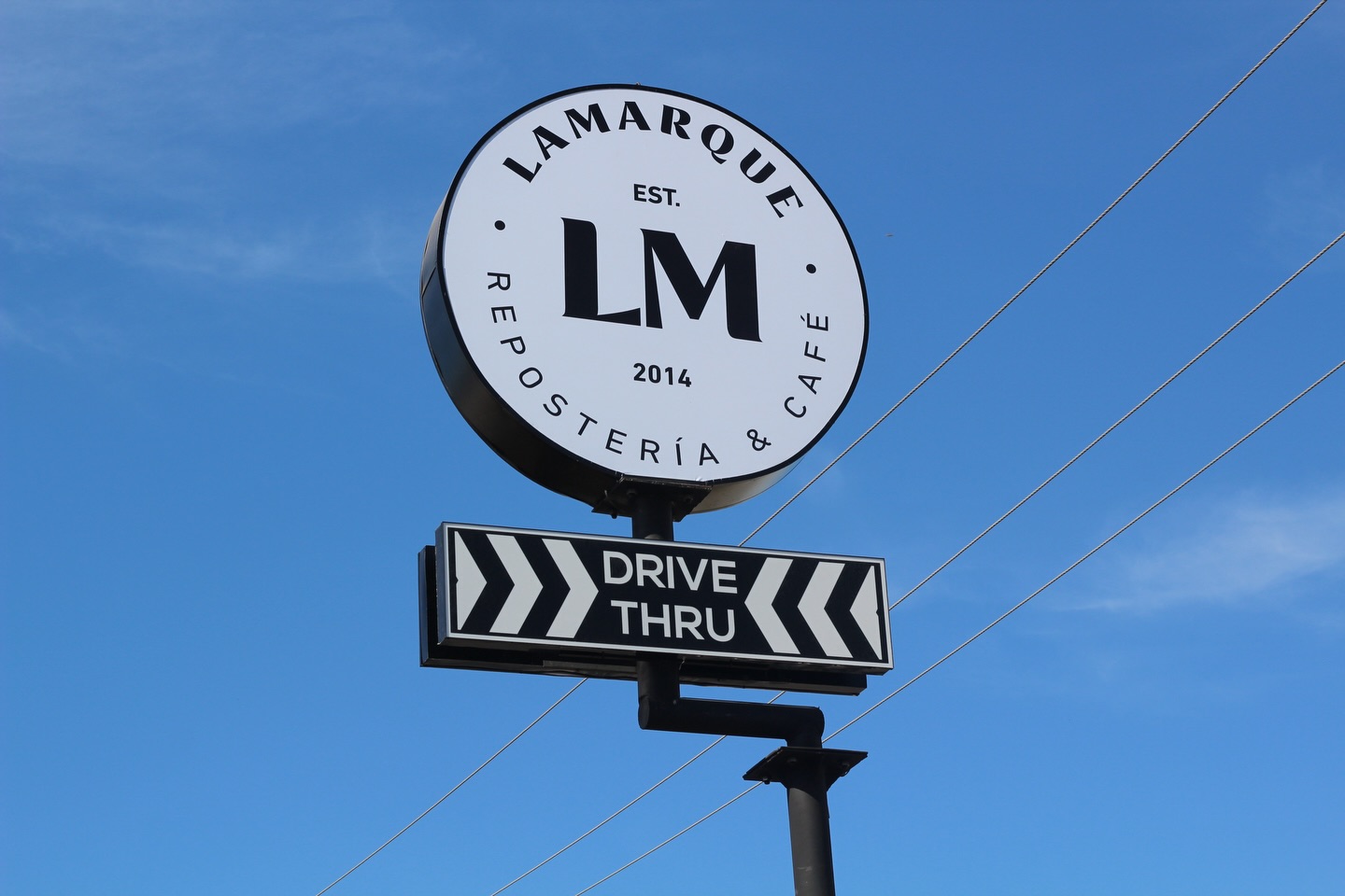 Fachada de la pastelería