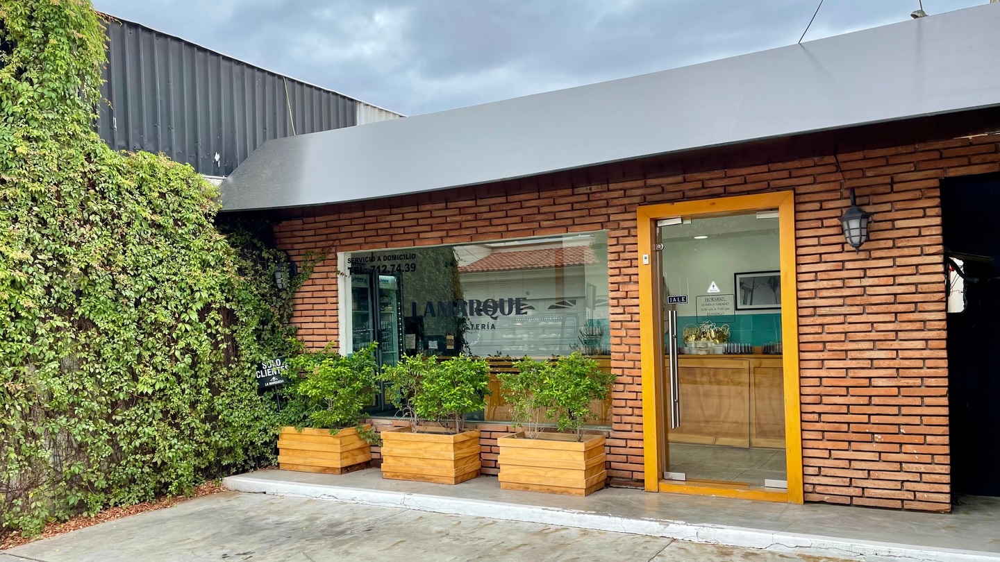 Entrada de la sucursal